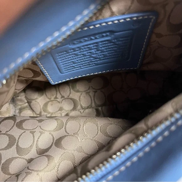 Coach vintage Leather Shoulder Bag - Picture 5 of 11